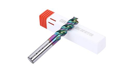 Faktoren, die die Eigenschaften und Anwendungen von Hartmetallfräsern beeinfl...